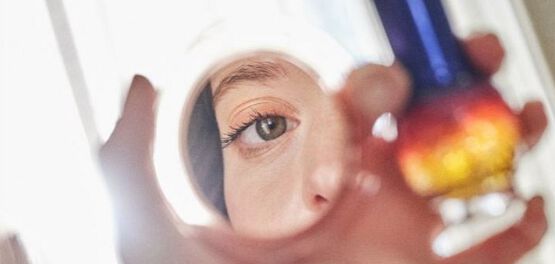 contour des yeux pourquoi 