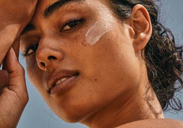 Routine contour des yeux