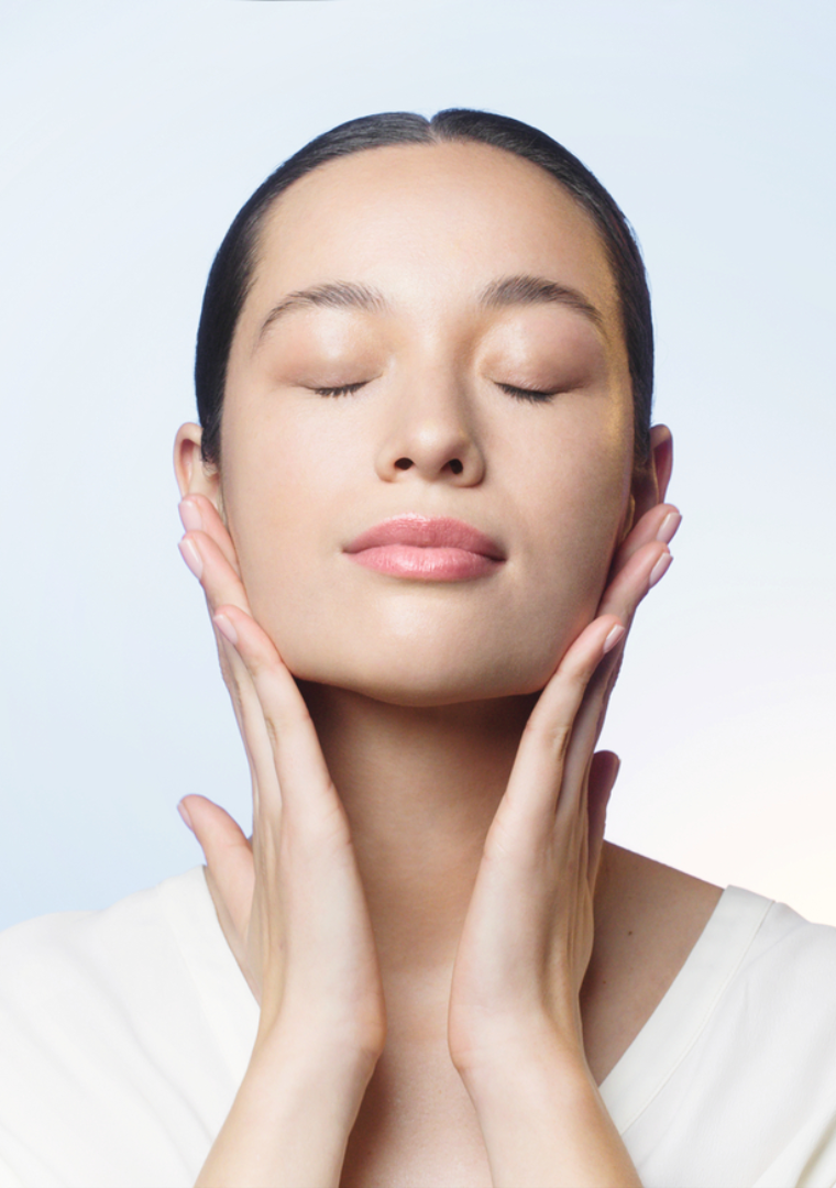 Appliquer le sérum visage